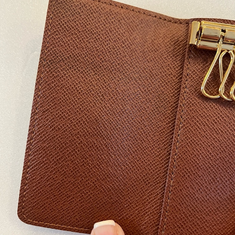 Louis Vuitton Multicles Key Case - Picture 5 of 8